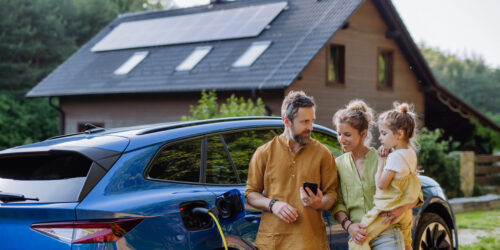 Voiture et panneaux photovoltaïques, mythe ou réalité ?